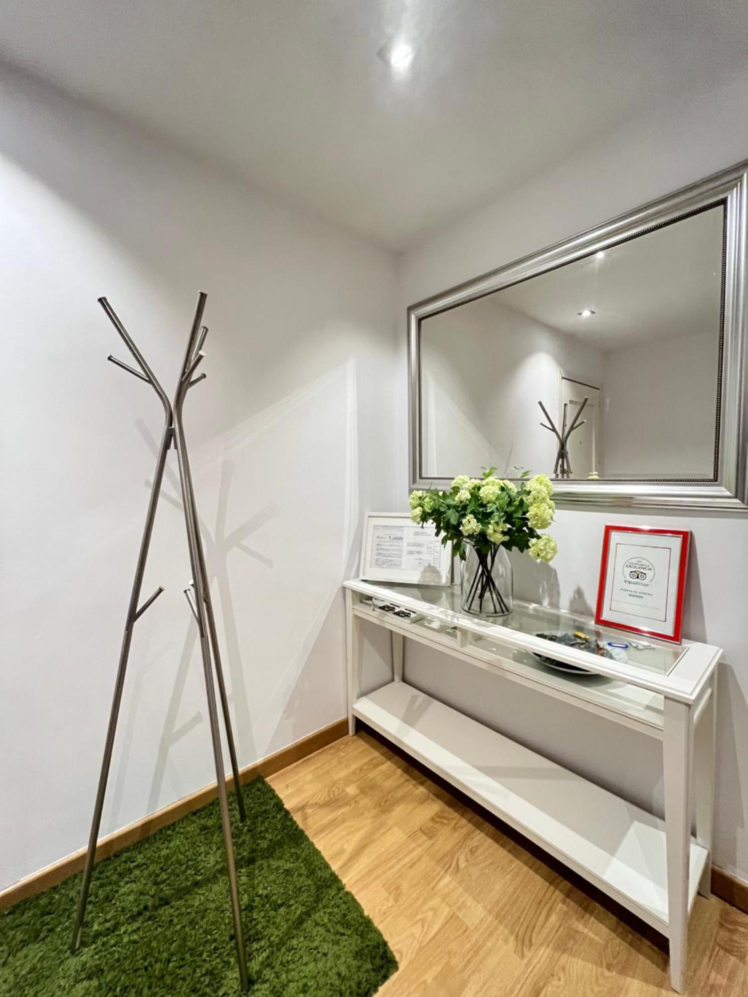 Apartamento Exclusivo Terraza Tortosa Temporal Madri