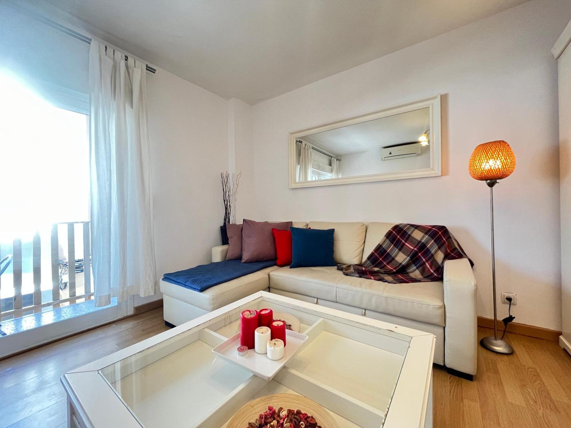 Apartamento Exclusivo Terraza Tortosa Temporal Madri